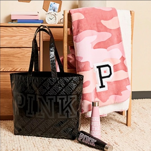 Victoria's Secret PInk SET Blanket Tote Bottle - Picture 2 of 5